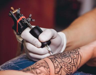 Навіщо ми робимо татуювання?